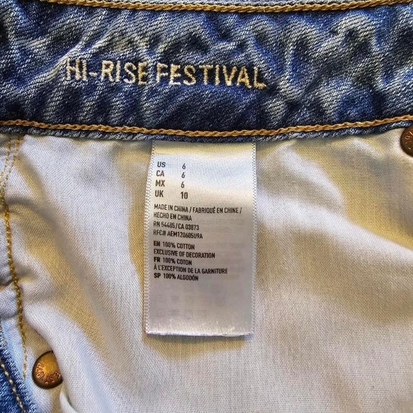 American Eagle Ripped Denim Shorts Women's Size 6 High Rise Mom Jeans - Picture 3 of 6